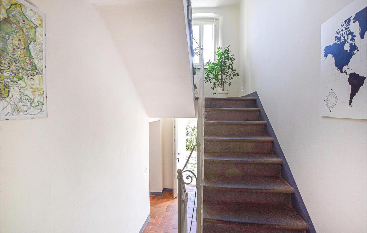 5 Bedroom Amazing Home In Fabbiano Fabbiano  Bagian luar foto